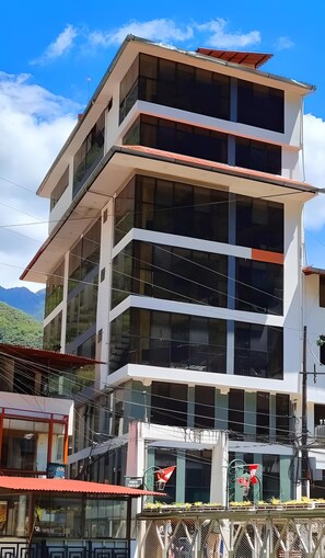 숙박 시설 정면