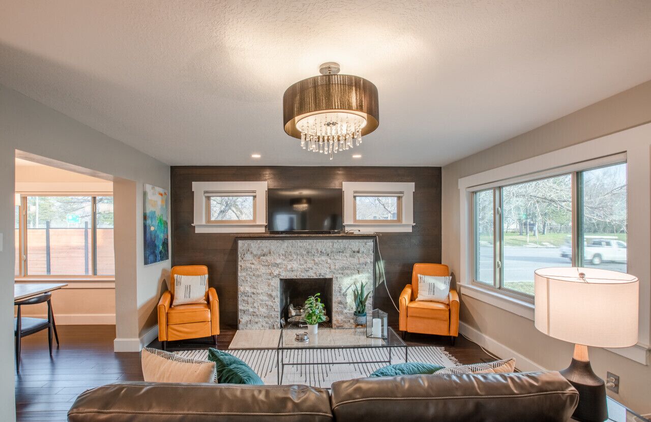 Smart TV, fireplace, offices