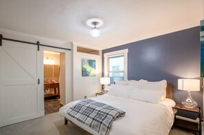 3 Schlafzimmer, Schreibtisch, Bügeleisen/Bügelbrett, kostenloses WLAN