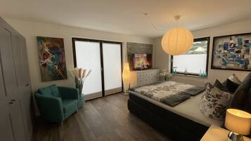 2 Schlafzimmer, Reisekinderbett, kostenloses WLAN, Bettwäsche