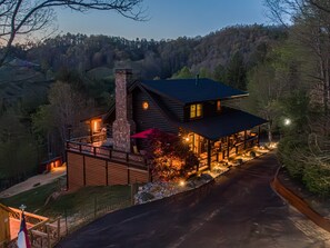 Exterior - Fainting Goats! & Epic Views- Luxe Mountaintop Cabin near Asheville, NC (Burnsville)
