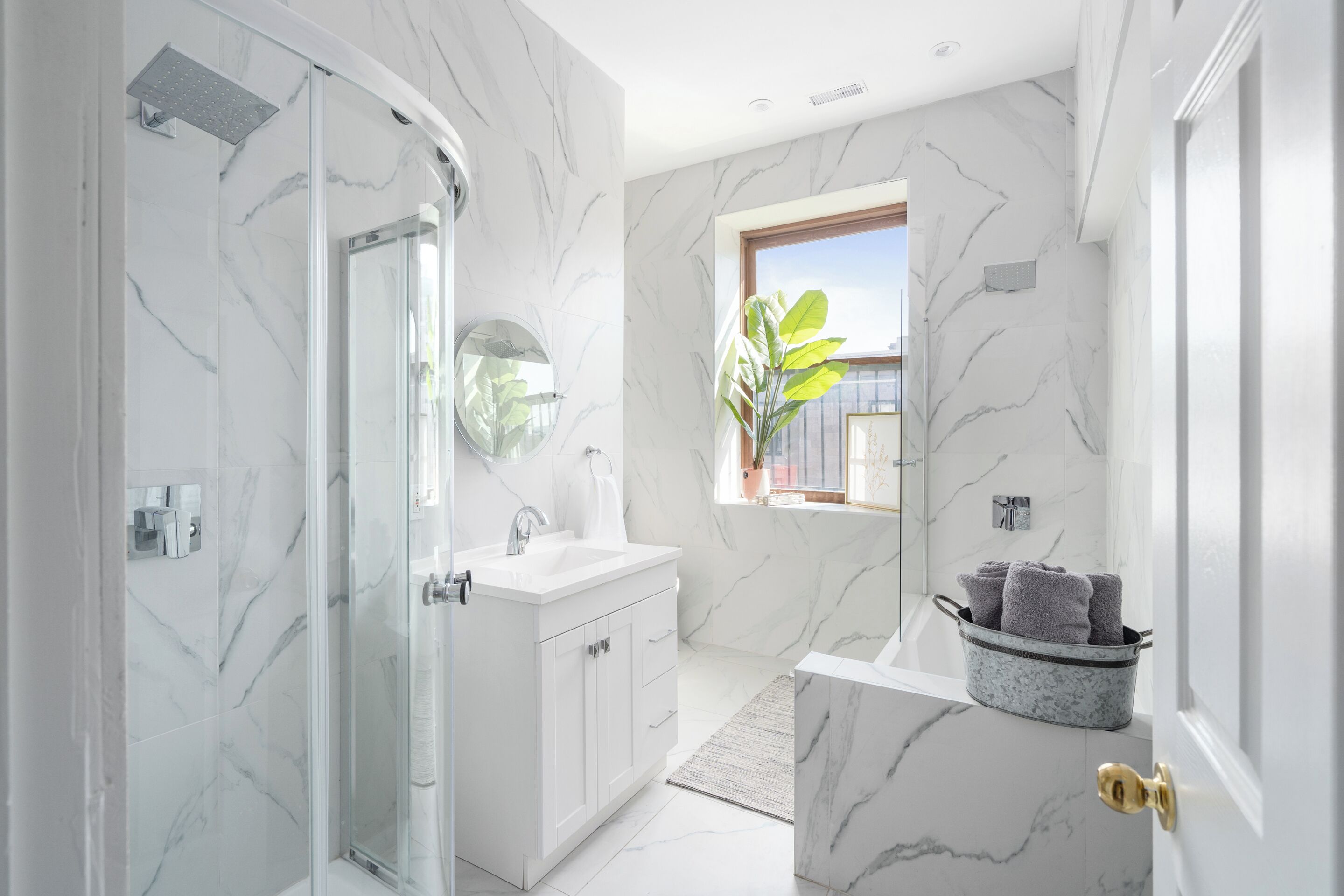 럭셔리 아파트 | 욕실 | 목욕가운, 타월