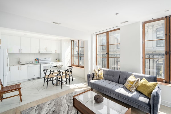 Comfort Apartment | Living area | TV