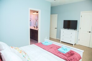 3 dormitorios, tabla de planchar con plancha, wifi gratis y ropa de cama