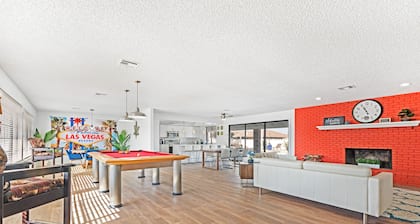 Las Vegas Dream House with Backyard Oasis