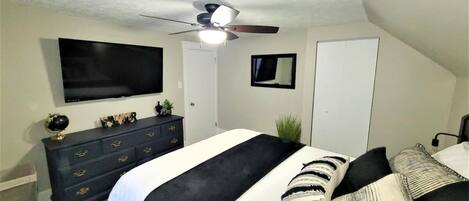 3 bedrooms, iron/ironing board, travel cot, WiFi
