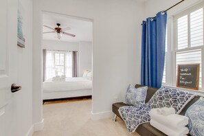 2 bedrooms, desk, iron/ironing board, travel crib