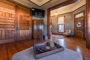Interior detail - Blue Heron Bed and Breakfast (Granbury)