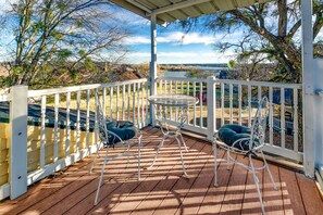Romantic Room, 1 King Bed, Lake View