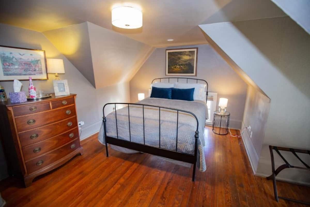 Habitación exclusiva | Ropa de cama de alta calidad, wifi gratis y ropa de cama 