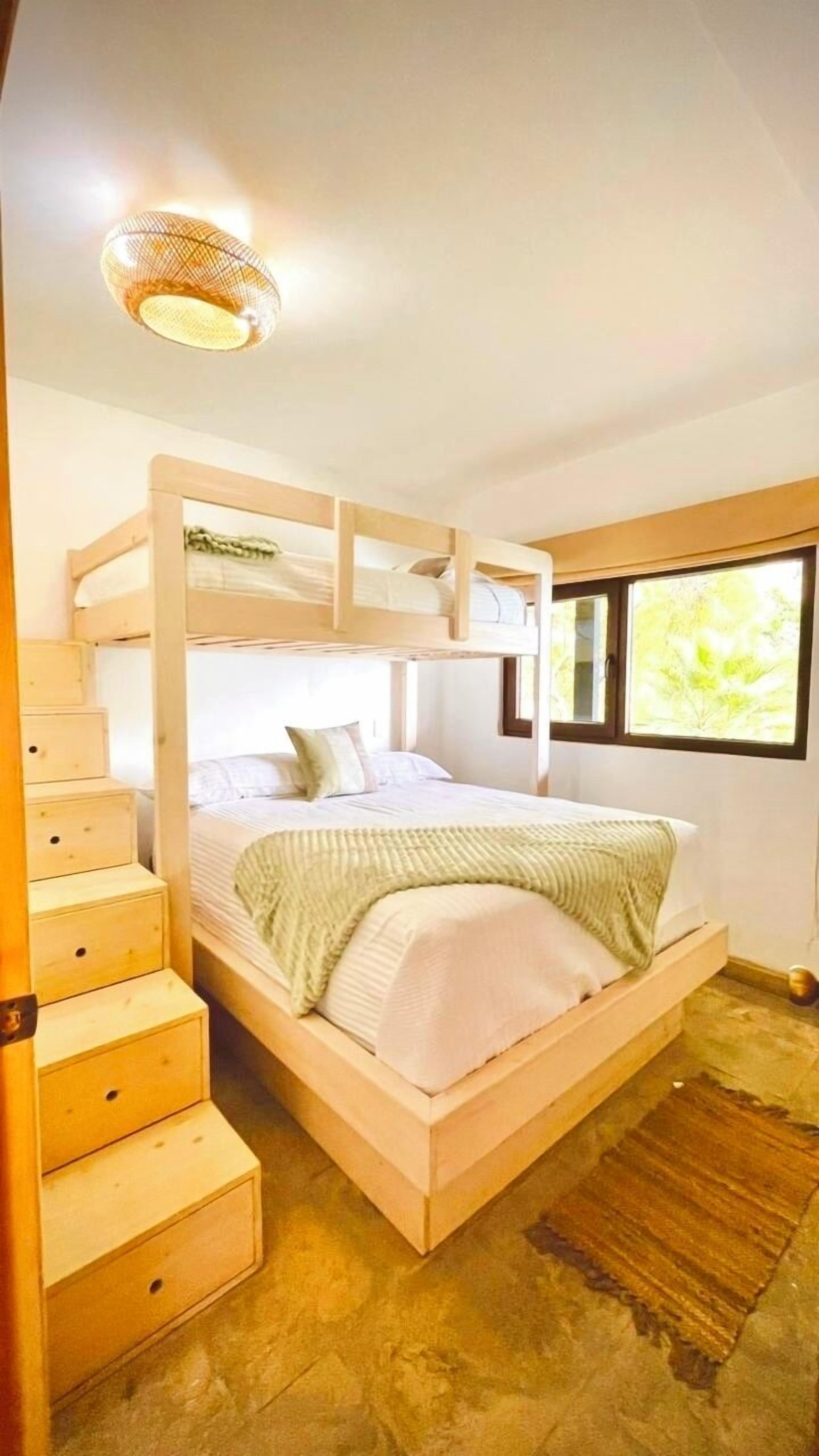 4 chambres, fer et planche à repasser, lit parapluie, Wi-Fi gratuit