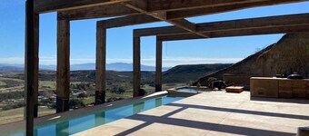 Vineyard Desert House -CuatroCuatros-CasaUno
