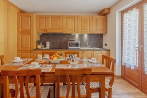 Dining - Casa Jasmine - Family Apartment Wifi & Garge (Courmayeur)