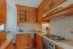 Réfrigérateur, lave-vaisselle