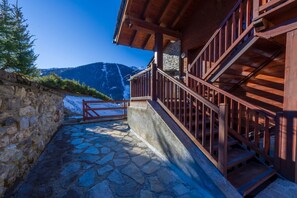 Property grounds - Apartment Adèle- Wifi - Garage and beautiful view. (La Thuile)