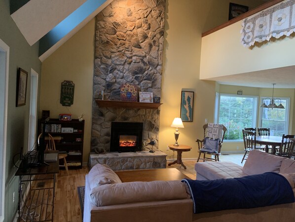 Smart TV, DVD player, books