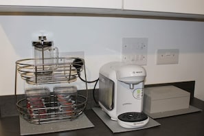 House | Private kitchen | Fridge, microwave, oven, stovetop