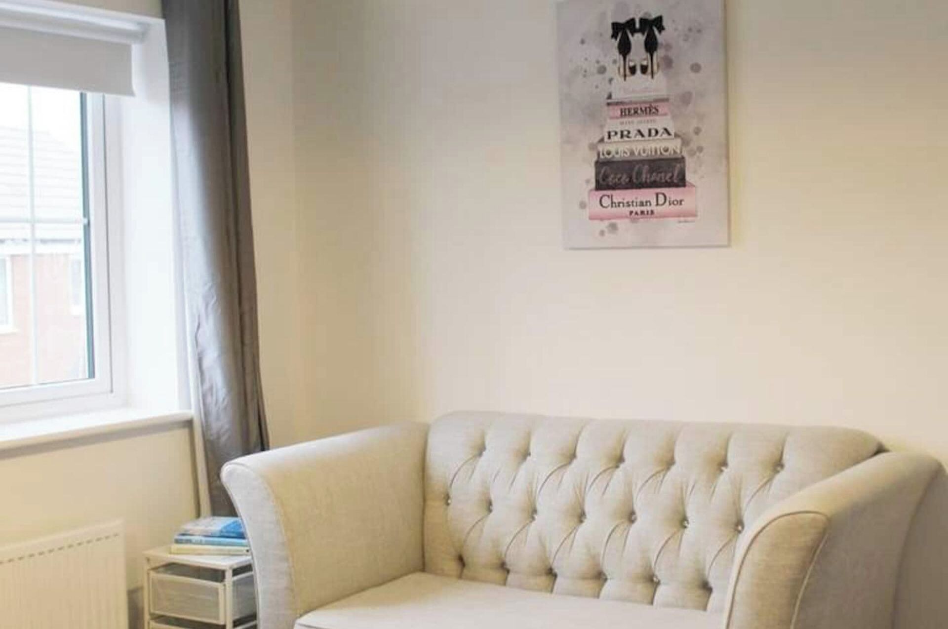 30-inch TV with digital channels, fireplace