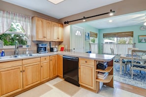 House (120 Bay Mar Dr) | Exterior