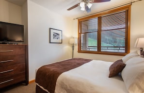 2 bedrooms, iron/ironing board, free WiFi - Zephyr Mountain Lodge, Condo | 2 Bedroom (Select-Rated Condo 2409) (Winter Park)