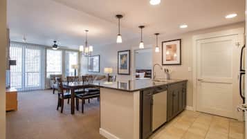 Condo, 2 Bedrooms | Private kitchen | Fridge, oven, coffee/tea maker, toaster