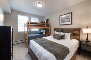 Condo, 2 habitaciones | 2 habitaciones, tabla de planchar con plancha y wifi gratis 