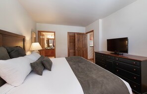 Apartamento, 2 habitaciones | 2 dormitorios, tabla de planchar con plancha, wifi gratis