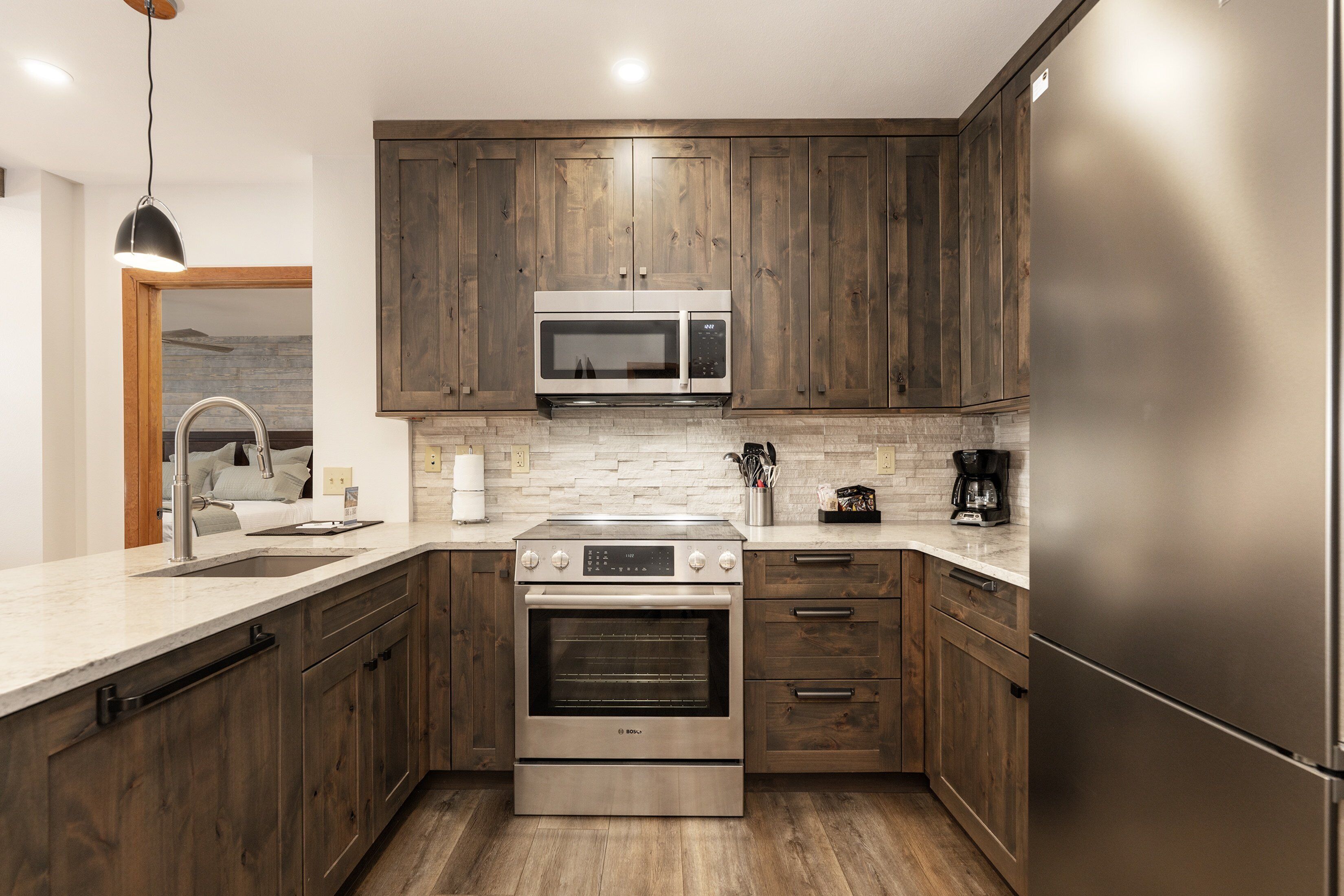 Condo, 2 Bedrooms | Private kitchen | Fridge, oven, coffee/tea maker, toaster