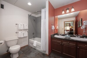 Condo, 2 Bedrooms | Bathroom