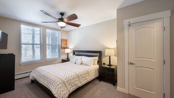 Condo, 2 Bedrooms | 2 bedrooms, iron/ironing board, free WiFi