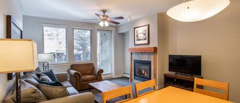 Kondominium, 2 kamar tidur | Area keluarga