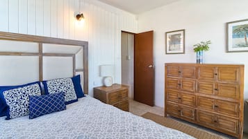 3 bedrooms, iron/ironing board, travel crib, free WiFi