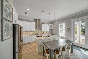 Fridge, microwave, oven, stovetop - Coastal Luxury on 30A: 4br/4ba: golf cart, walk to beach, shopping, & dining!   (Santa Rosa Beach)