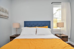 3 habitaciones, escritorio, tabla de planchar con plancha y wifi gratis