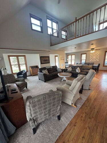 Private Country Retreat Near Downtown La Crosse