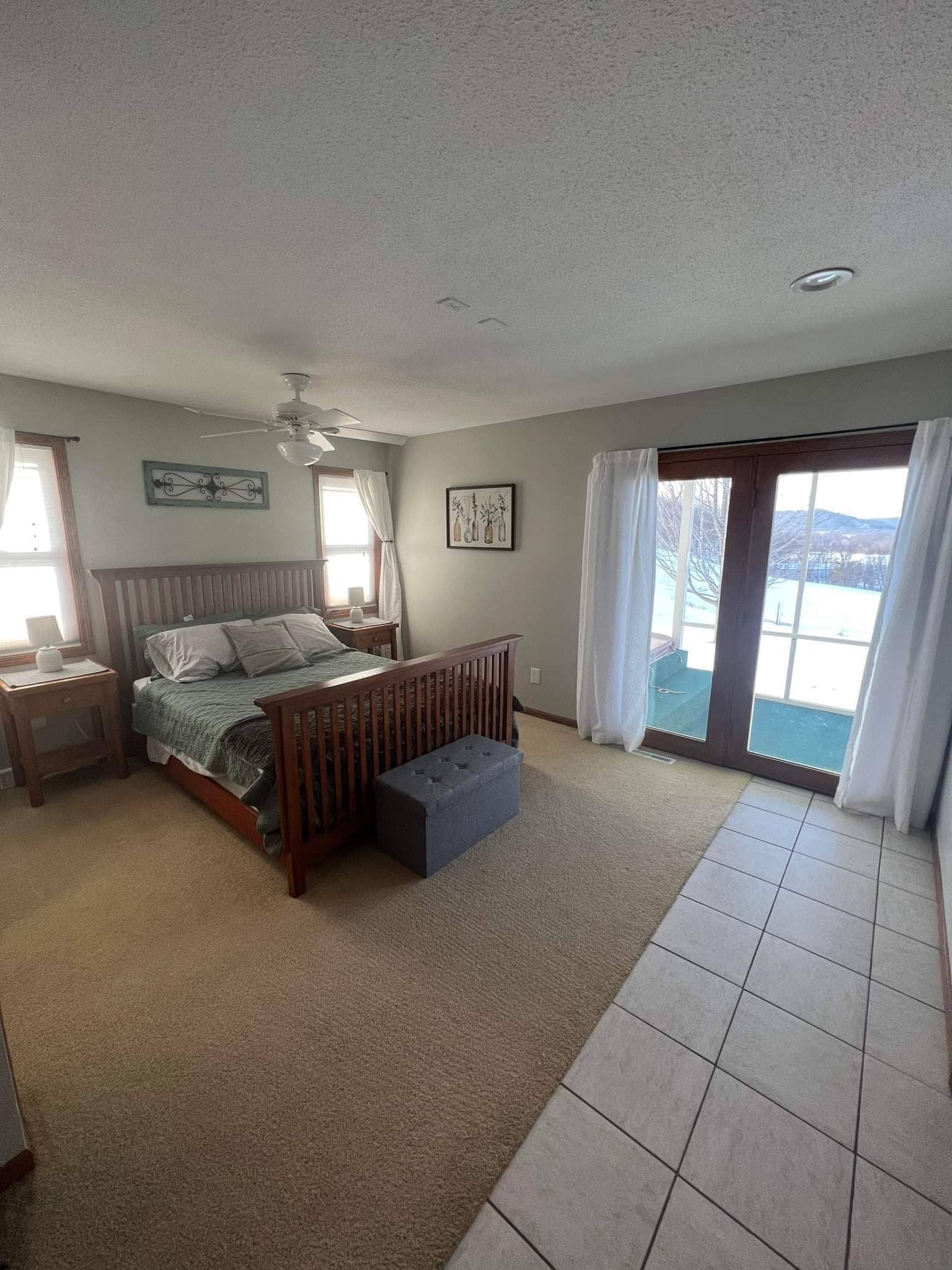 3 chambres, fer et planche à repasser, lit parapluie, Wi-Fi gratuit