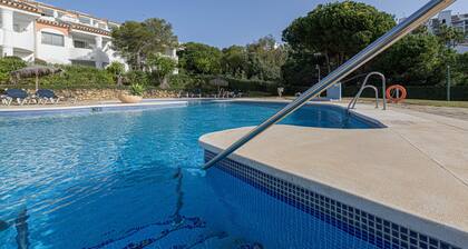 ARTE DE LUZ - Fantastic apartment next to the golf course and with a shared pool in Calaho