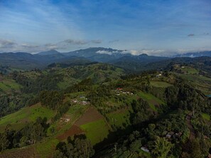 منظر من الجو على ارتفاع عالٍ