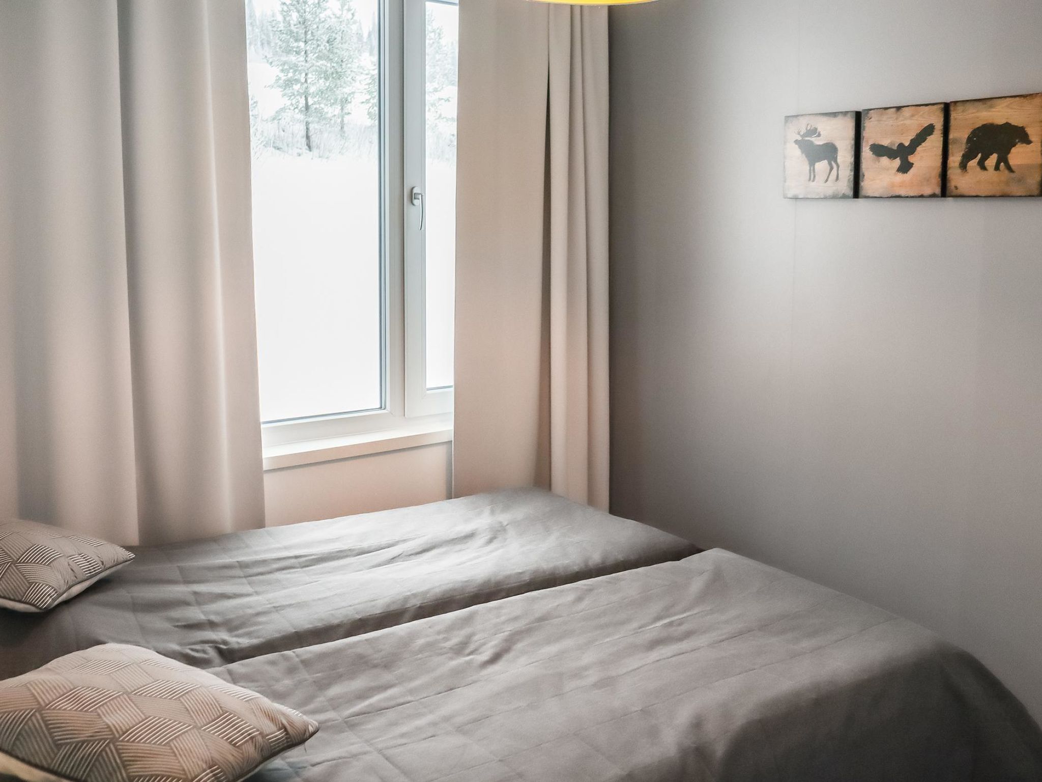 3 makuuhuonetta, internet