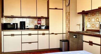 Holiday Apartment "Waldhütter" with Mountain View, Shared Terrace & Wi-Fi