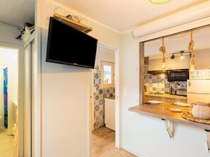 Fridge, microwave, dishwasher, toaster