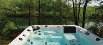 House Kolpa Paradise Whirlpool And Sauna, Metlika, Slovenia