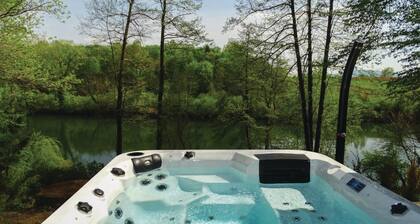 House Kolpa Paradise Whirlpool And Sauna, Metlika, Slovenia