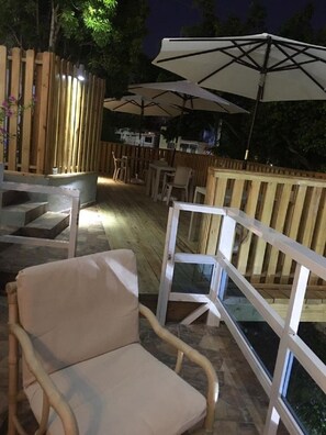 Terrace/patio - R3-COZY 1 BED HOTEL ROOM IN SAMANA WITH POOL (Samana)