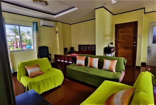 Lovely Studio only 5 min from the beach!