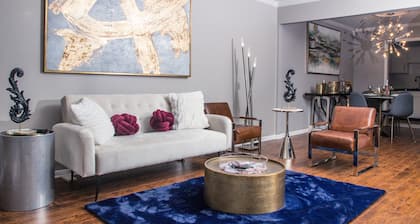 Modern Designer Condo Near I55 w/Balcony