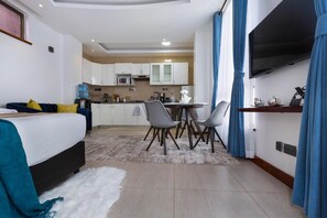 Lägenhet - 1 sovrum | Vardagsrum | Platt-tv