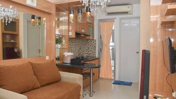 Room | Living area | TV