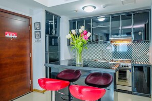 In-room dining - Minimalist 2Br Apartment At Casa Grande Residence (Jakarta)