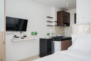 Interior - Comfy And Minimalist Studio Room At Serpong Garden Apartment (Cisauk)